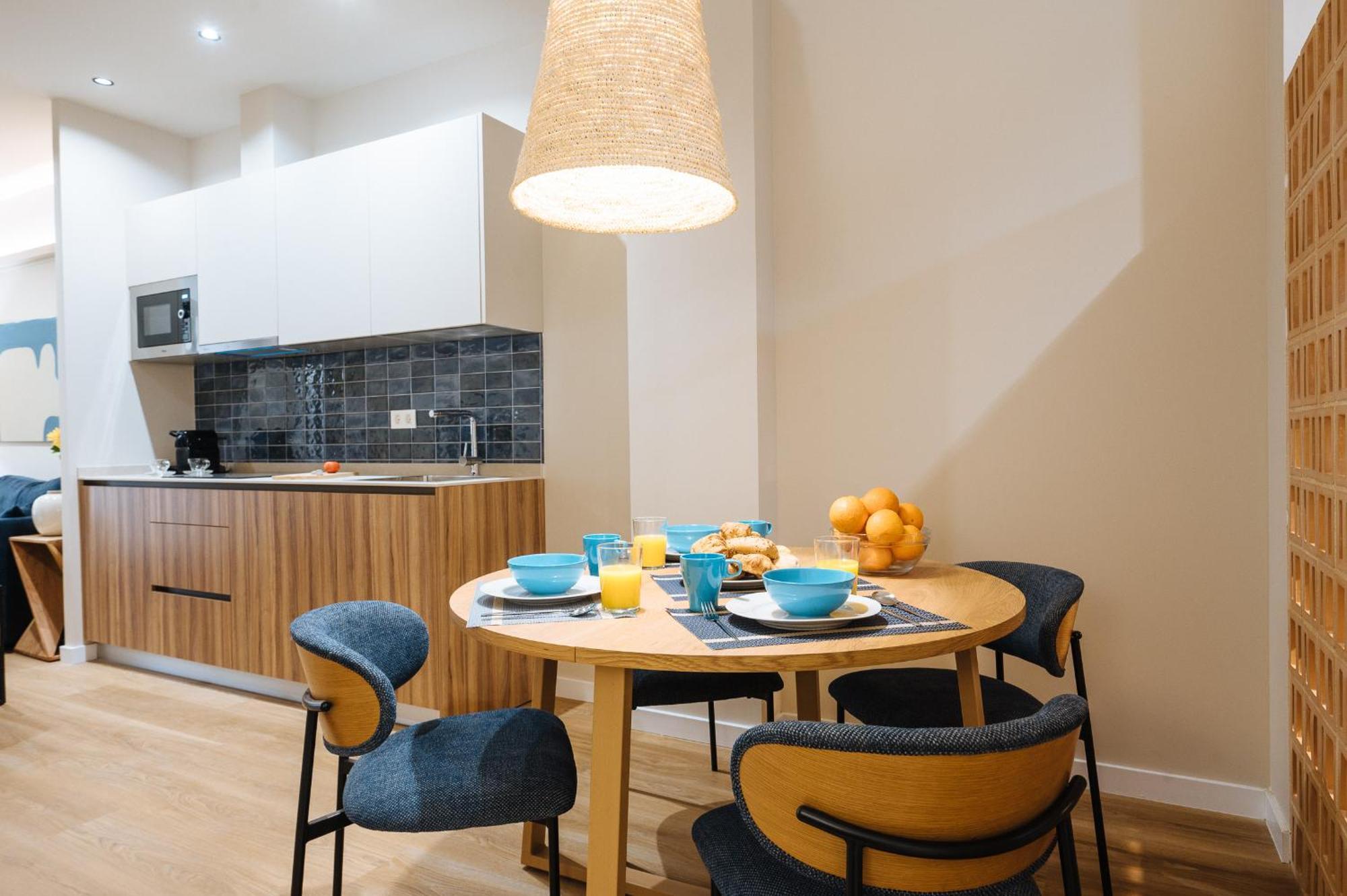 סביליה New Hostly Alameda Apartments מראה חיצוני תמונה